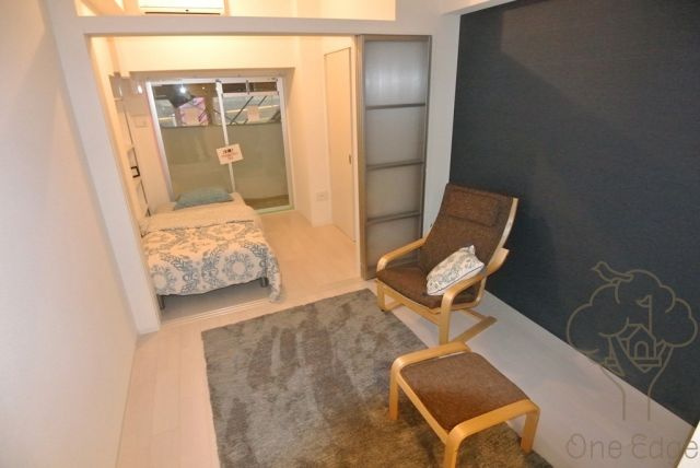 セレニテ梅田ESTの洋室