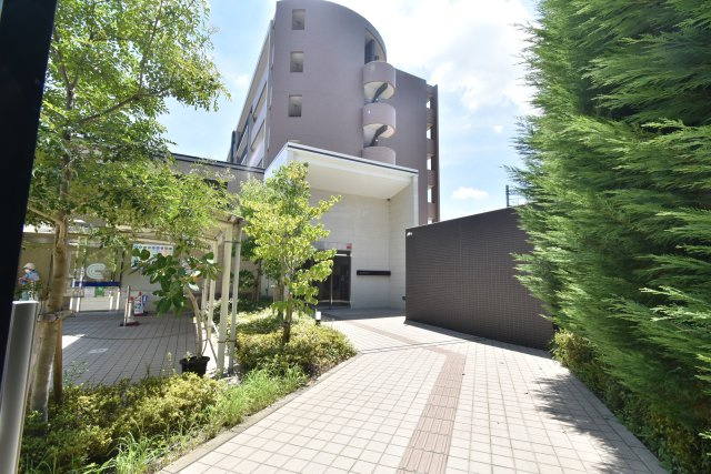 京都六三館のエントランス