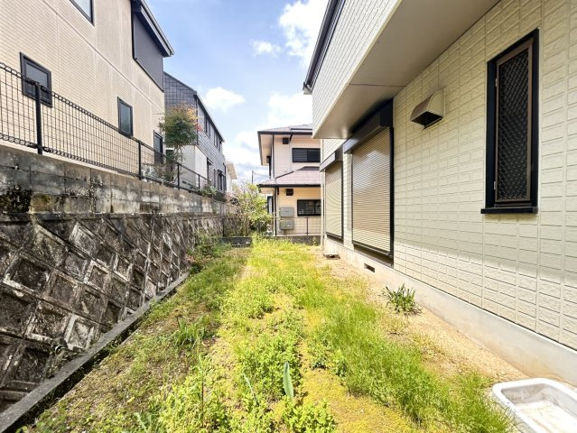 神戸市北区小倉台６丁目　中古戸建の庭