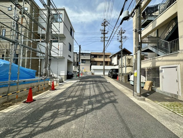 名東区高間町戸建の前面道路含む現地写真