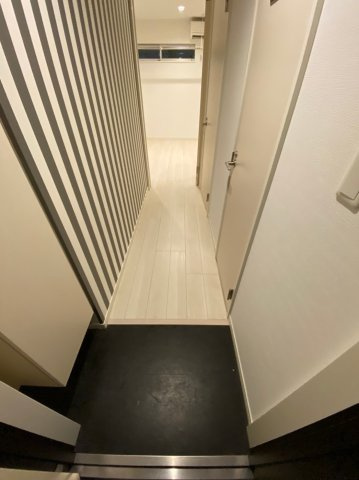 ＭＯＶＥ山王　ＷＥＳＴ　名古屋市賃貸　仲介手数料無料の玄関