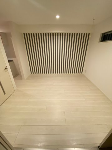 ＭＯＶＥ山王　ＷＥＳＴ　名古屋市賃貸　仲介手数料無料の居間・リビング