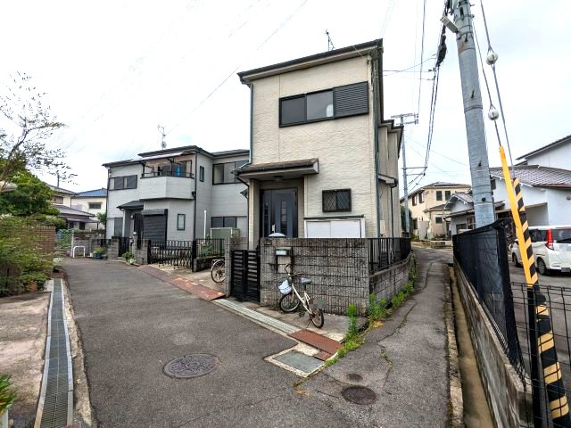 堺市東区関茶屋戸建ての前面道路含む現地写真