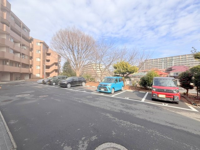ハイマート松戸の駐車場|共用部・駐車場
