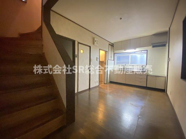 額田町中古戸建のキッチン|ご家族と毎日顔を合わせられる造りです！