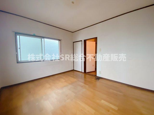 額田町中古戸建の洋室|ゆったりした洋室です