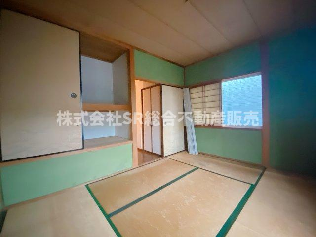 額田町中古戸建の寝室|使い勝手のいい寝室です