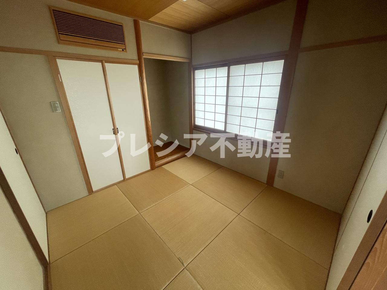 木津山町戸建の和室