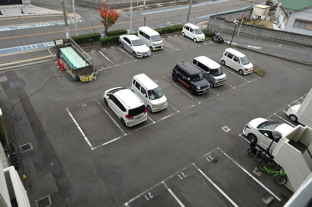 泉北深井グリーンハイツの駐車場|駐車場