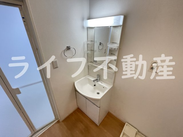 ラガールの独立洗面台|独立洗面台、朝の身支度には欠かせません