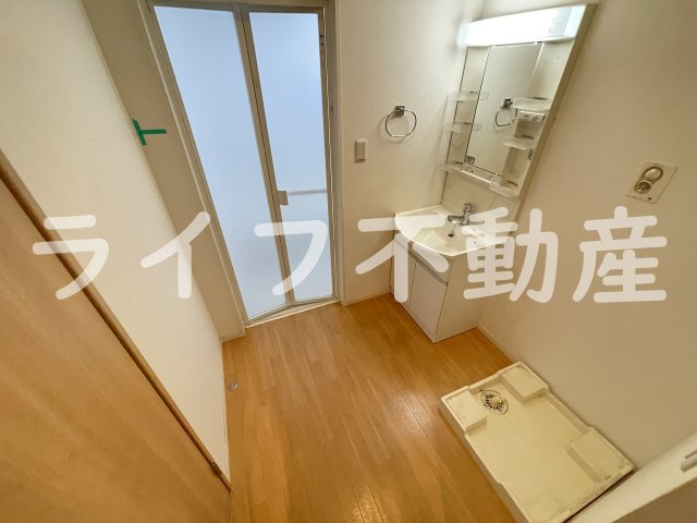 ラガールの洗面所|脱衣スペースもあります