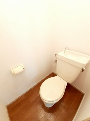 【トイレ】 | エルディム花崎 | 落ち着いた色調のトイレです