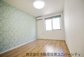 川崎市多摩区生田１丁目のアパートの居間・リビング
