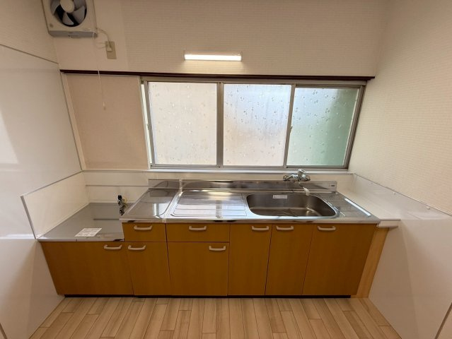 富岡町貸家のキッチン