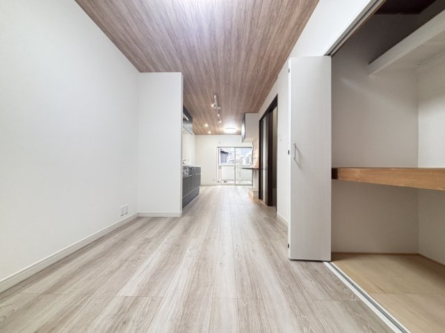 東灘区田中町4丁目 戸建ての居間・リビング