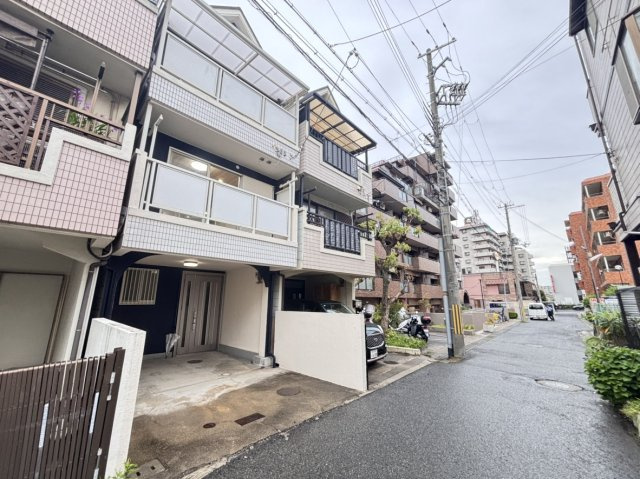 東灘区田中町4丁目 戸建ての前面道路含む現地写真