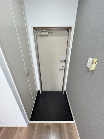 大阪ハウスの玄関