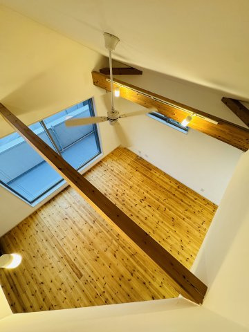 NATURAL SHONAN HOUSE — 松が丘で叶える、素材のある暮らしの間取り