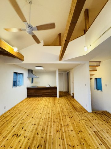 NATURAL SHONAN HOUSE — 松が丘で叶える、素材のある暮らしのキッチン