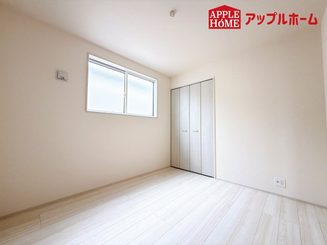 [新築住宅] さいたま市南区白幡6丁目 全3棟の洋室|居室は全室収納あり！たっぷりある収納活用でお部屋もキレイを保てます♪