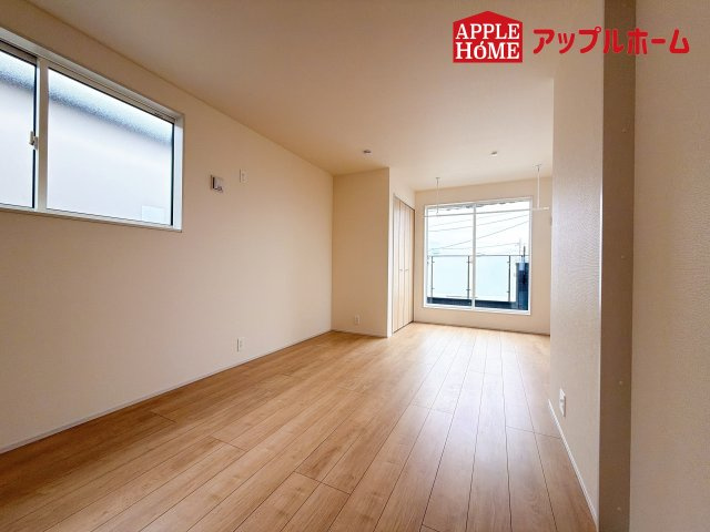 [新築住宅] さいたま市南区白幡6丁目 全3棟の洋室|居室は全室収納あり！たっぷりある収納活用でお部屋もキレイを保てます♪