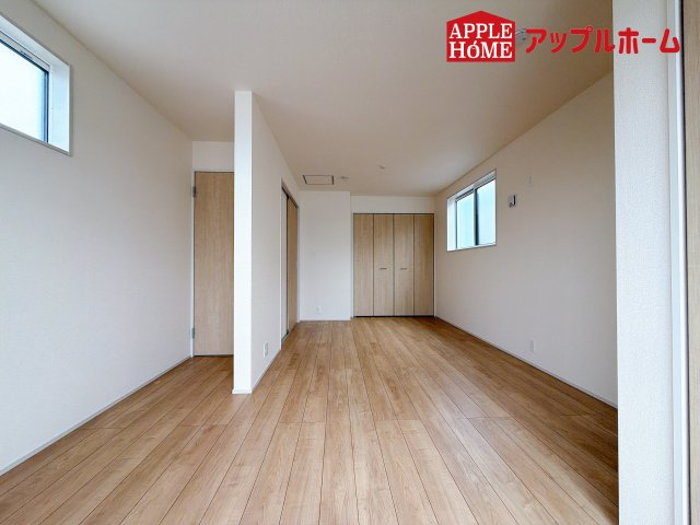 [新築住宅] さいたま市南区白幡6丁目 全3棟の洋室|居室は全室収納あり！たっぷりある収納活用でお部屋もキレイを保てます♪