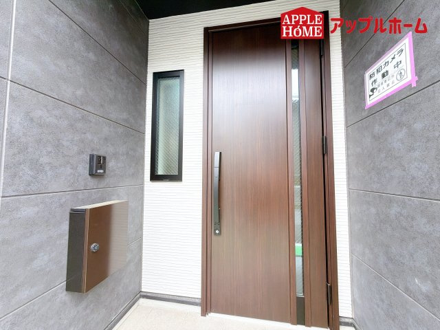 [新築住宅] さいたま市南区根岸 6期 全3棟の玄関|ぜひ現地にて、実際の建物・街並み・日当たり等ご確認下さい♪お問い合わせはお気軽に☆　TEL「0120-466263」