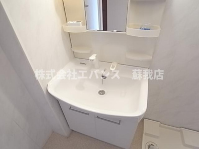 【洗面所】 | クリスタルフローラ | 広い洗面スペース