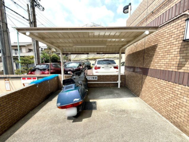 エスポア円上のその他共用部分|バイク置場