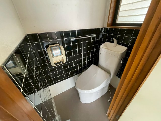 安城市藤井町貸店舗・事務所のトイレ