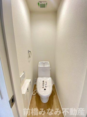 【新築平屋】玉村町板井23-1期　６号棟(全７棟)　リナージュ　新築建売分譲の玄関|収納もある玄関です