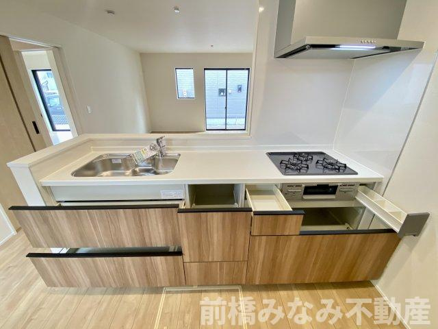 【新築平屋】玉村町板井23-1期　６号棟(全７棟)　リナージュ　新築建売分譲の居間・リビング|こちらの居間で趣味の時間をお楽しみください