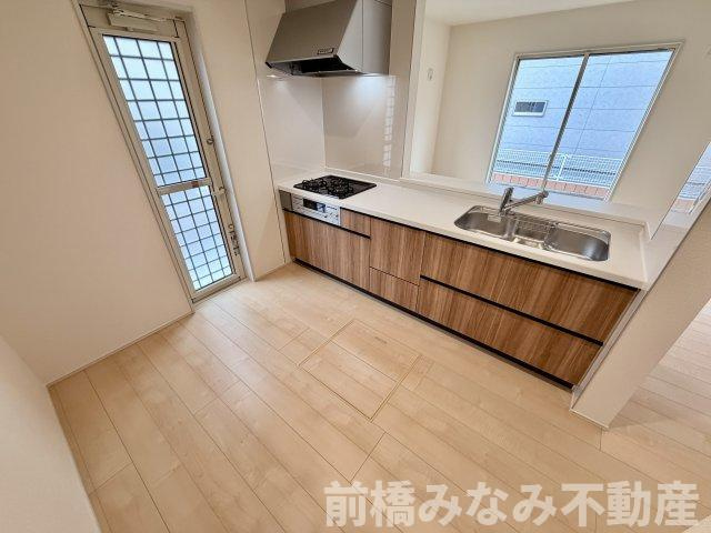 【新築】北群馬郡吉岡町下野田第13　２号棟(全３棟)　リーブルガーデン　新築建売分譲のキッチン|使いやすいキッチンです