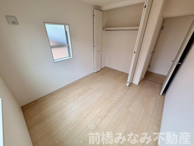 【新築】北群馬郡吉岡町下野田第13　２号棟(全３棟)　リーブルガーデン　新築建売分譲の洋室|コンパクトで使いやすい洋室です