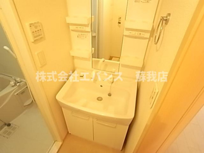 【洗面所】 | フォレストN | 脱衣スペースもあります