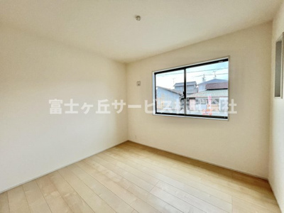 【洋室】 | 磐田市福田中島 新築一戸建て 1号棟 | 洋室です