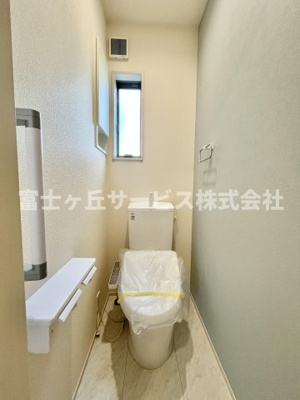 【トイレ】 | 磐田市福田中島 新築一戸建て 1号棟 | トイレです