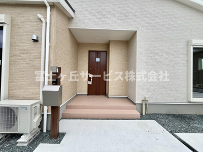 【エントランス】 | 磐田市福田中島 新築一戸建て 2号棟 | エントランスです