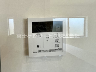 【発電・温水設備】 | 牧之原市静波 11期 新築一戸建て 1号棟 | 給湯器