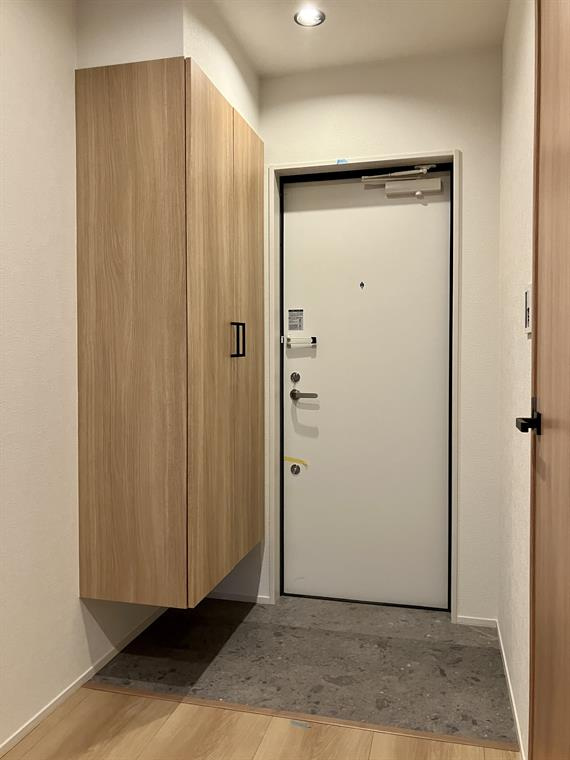 第一アパートの玄関
