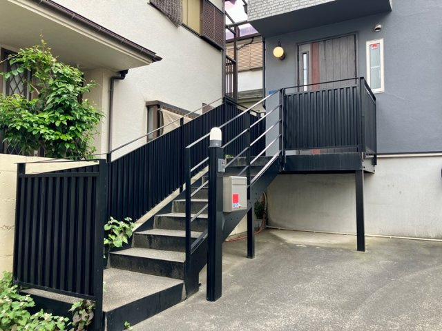 中原戸建のエントランス