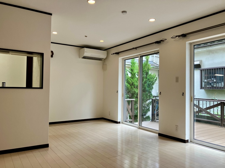 中原戸建の居間・リビング