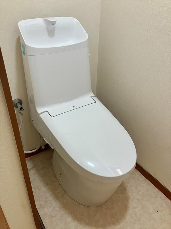 長作台戸建のトイレ