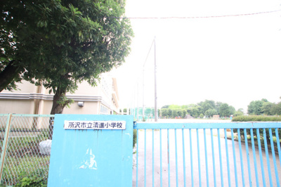 所沢市立所沢中学校まで450ｍ