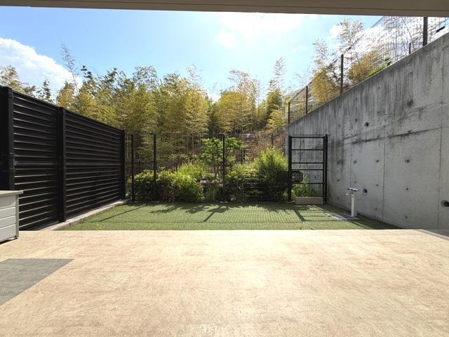 ウェリス豊中桃山台の駐車場