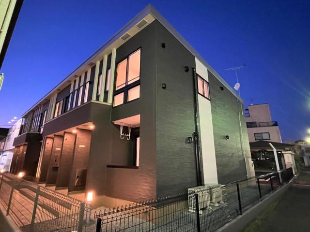 Ｍｏｎｓｈｅｒｉ（モンシェリー）の外観|外観写真（夜）