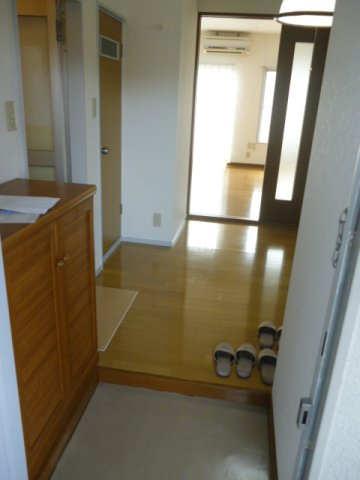 マンション富士の玄関
