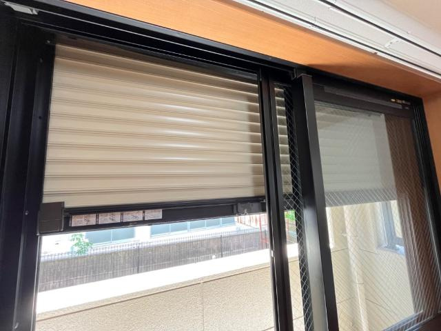 シャイン妙音の内装|窓シャッター