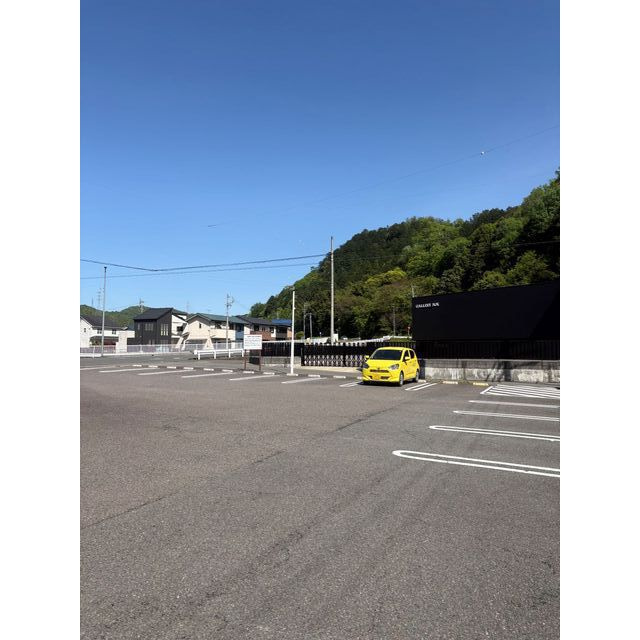 岐阜市岩崎の店舗一部の駐車場|13台可