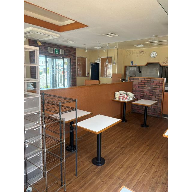 岐阜市岩崎の店舗一部の居間・リビング